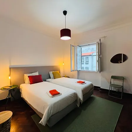 Daire Portas - Large - Center Ponta Delgada