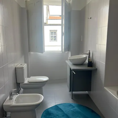 Daire Portas - Large - Center Ponta Delgada