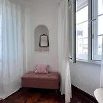 Portas - Large - Center Apartment *