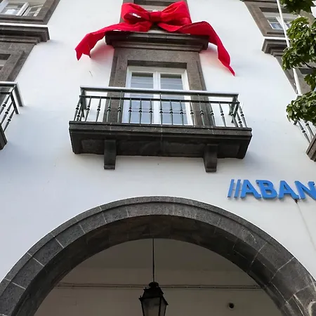 Portas - Large - Center *