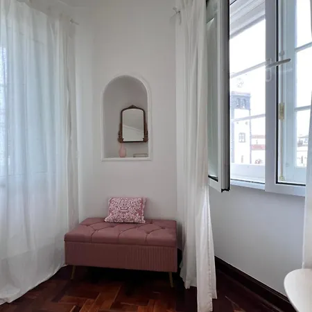 Portas - Large - Center Apartment *